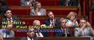 Les députés radicaux pendant l'intervention de leur collègue paul giaccobbi